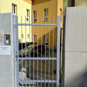 Vstupní branka jednokřídlá